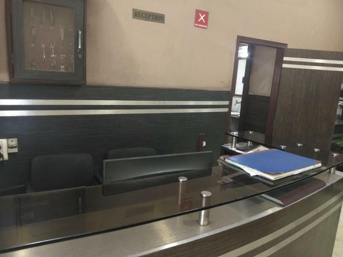فندق أو واي أو 2360 رافيز إن كولكاتا المظهر الخارجي الصورة